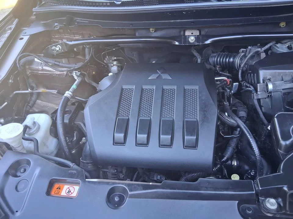 2019 Mitsubishi Eclipse Cross - Image 6 of 6