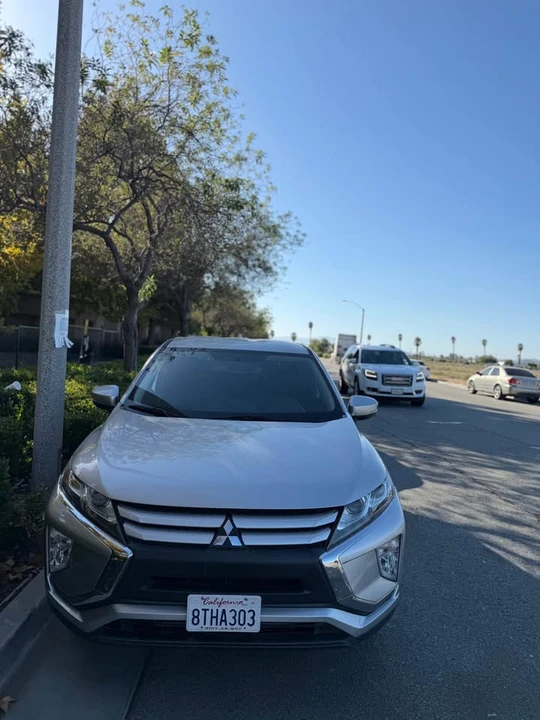 2019 Mitsubishi Eclipse Cross - Image 5 of 14