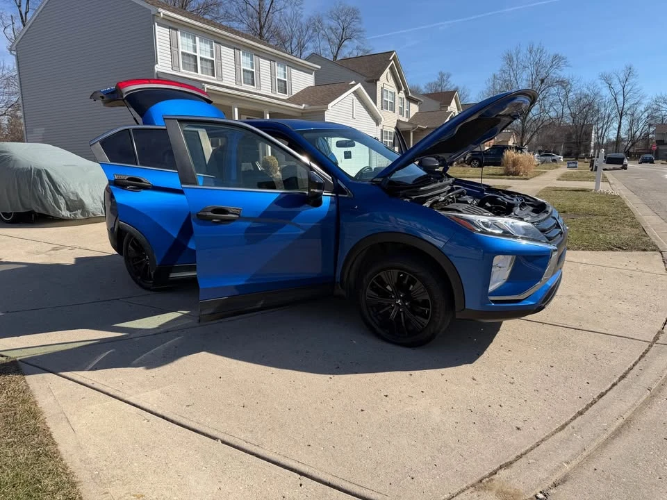 2019 Mitsubishi Eclipse Cross - Image 11 of 19