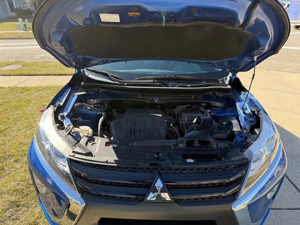 2019 Mitsubishi Eclipse Cross - Image 7 of 19