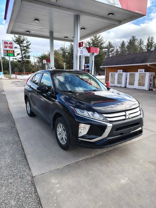 2019 Mitsubishi Eclipse Cross - Image 4 of 19