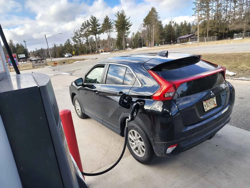 2019 Mitsubishi Eclipse Cross - Image 18 of 19