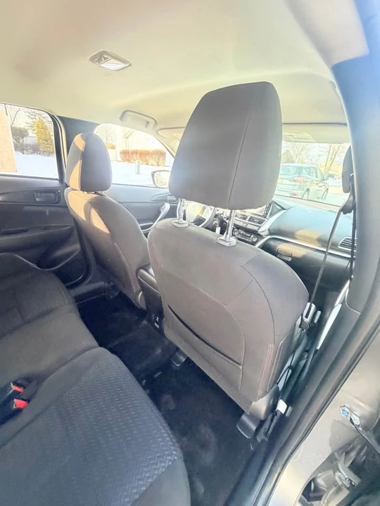 2019 Mitsubishi Eclipse Cross - Image 8 of 18
