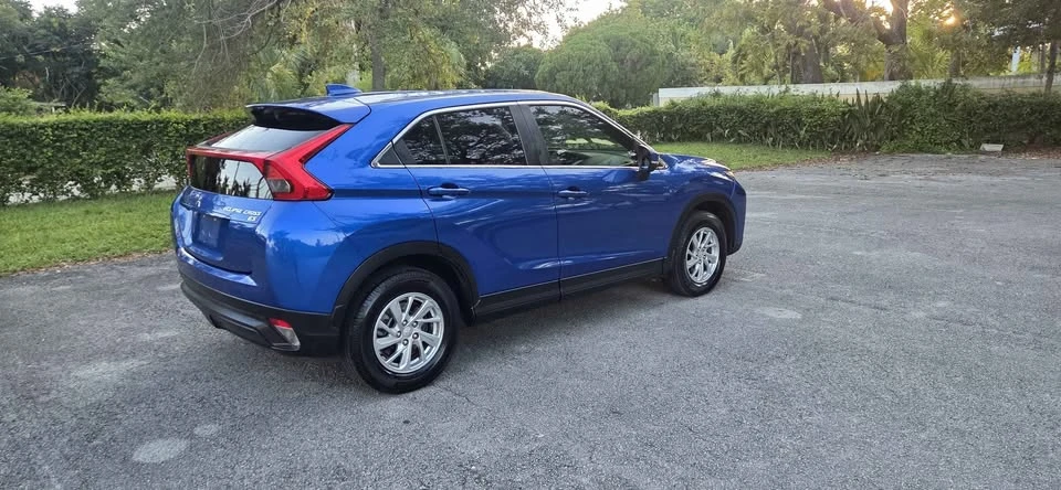 2019 Mitsubishi Eclipse Cross - Image 7 of 15