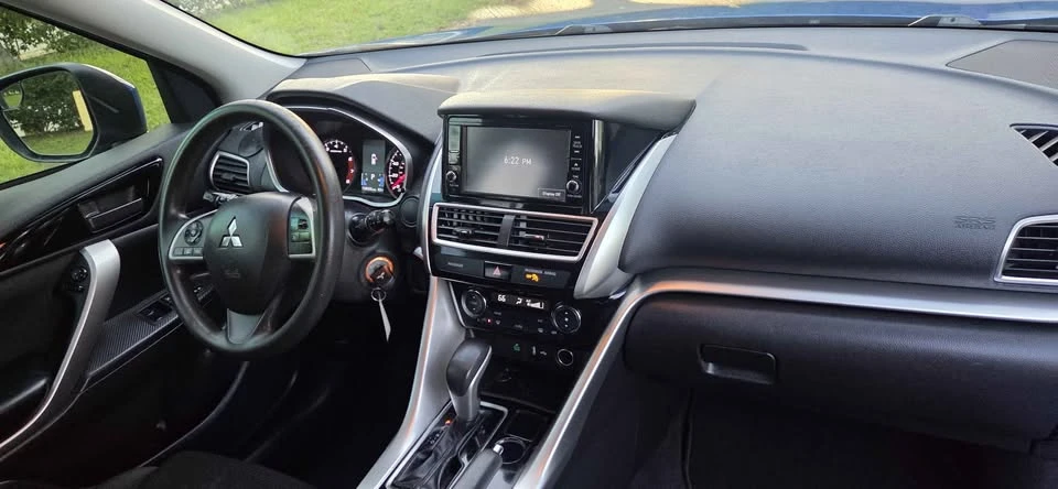 2019 Mitsubishi Eclipse Cross - Image 10 of 15