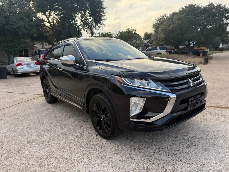 2019 Mitsubishi Eclipse Cross - Image 3 of 16
