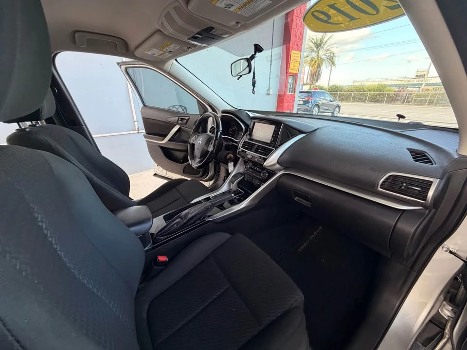 2019 Mitsubishi Eclipse Cross - Image 14 of 20