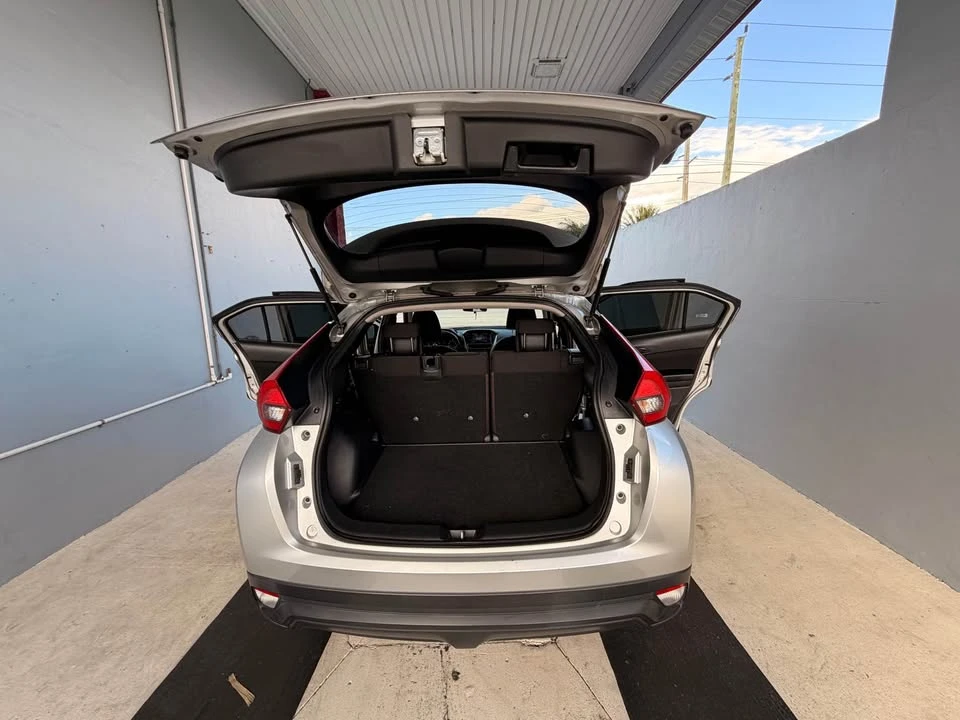 2019 Mitsubishi Eclipse Cross - Image 13 of 20