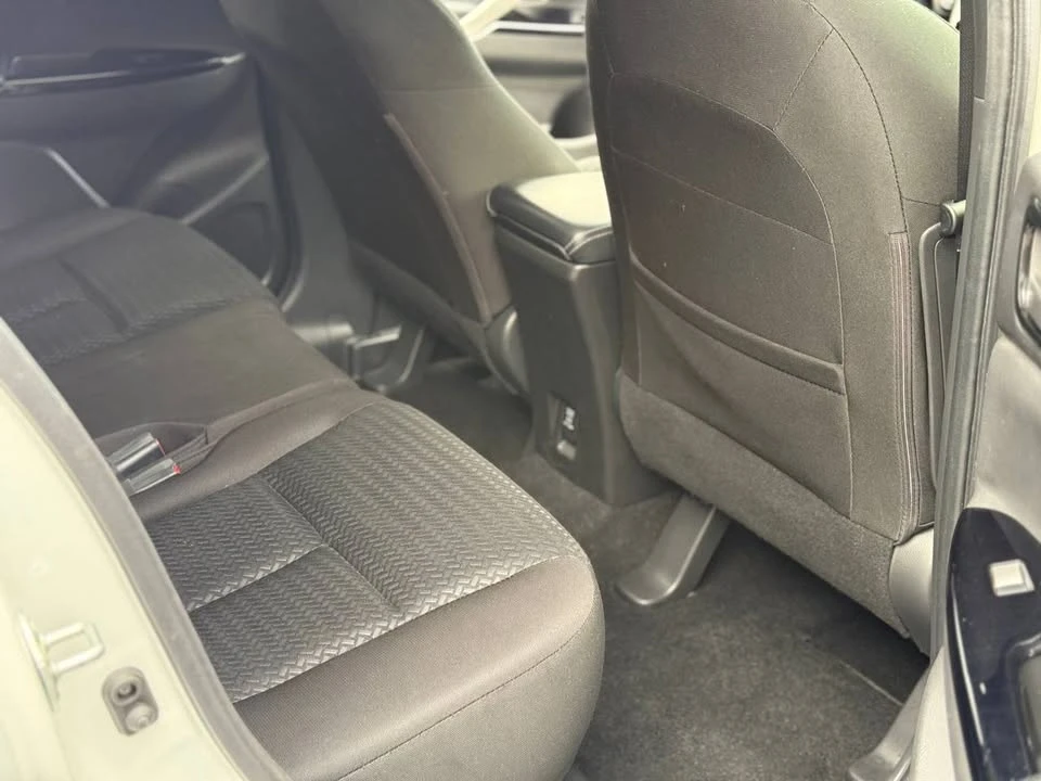 2019 Mitsubishi Eclipse Cross - Image 16 of 19
