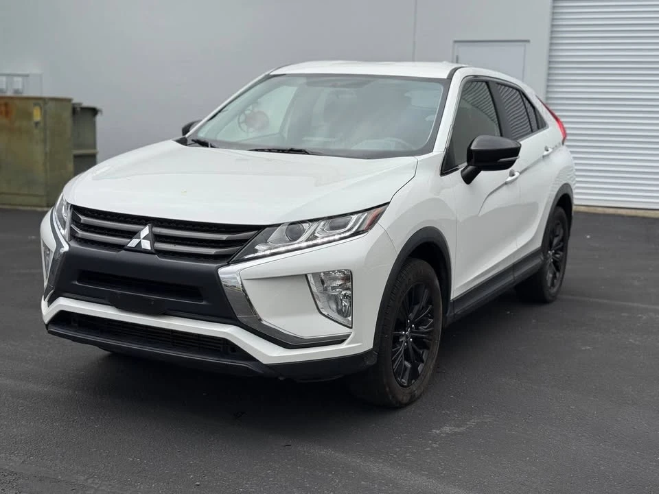 2019 Mitsubishi Eclipse Cross - Image 2 of 19
