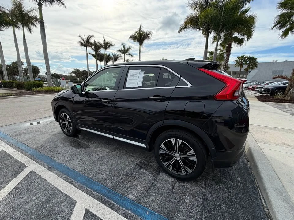 2019 Mitsubishi Eclipse Cross - Image 3 of 10