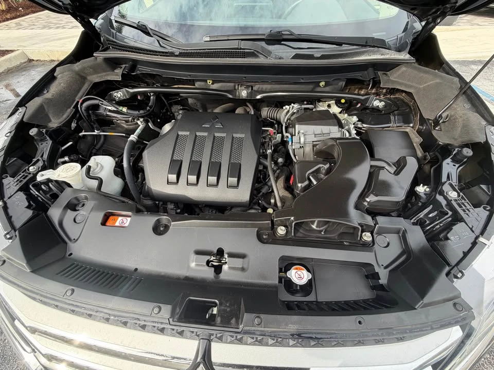 2019 Mitsubishi Eclipse Cross - Image 10 of 10