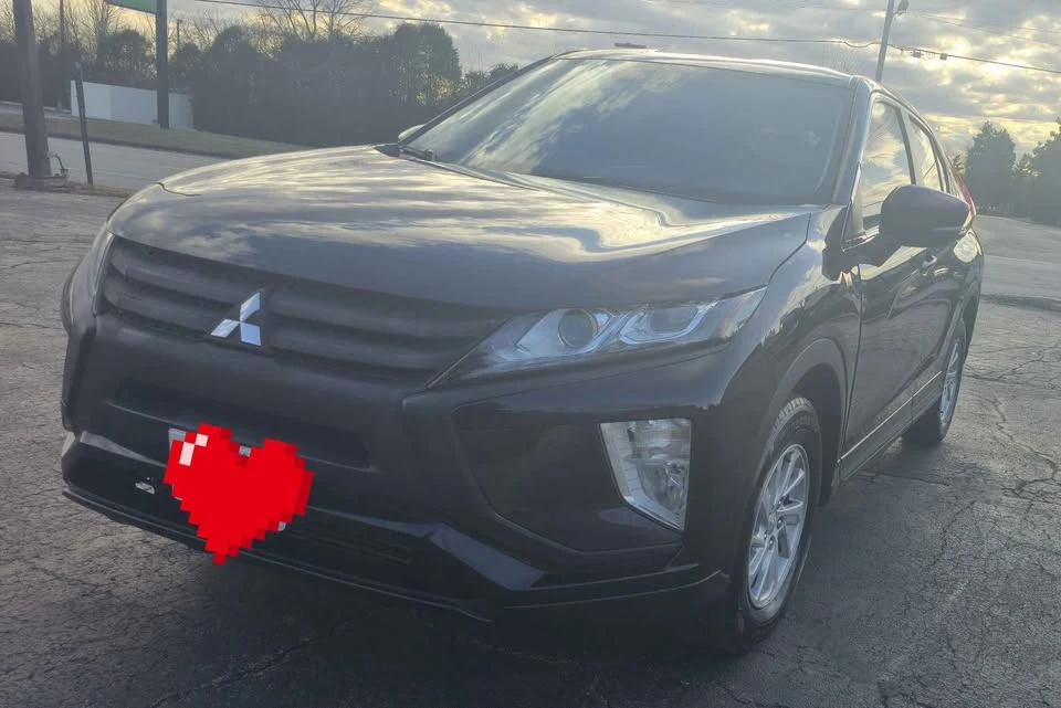 2019 Mitsubishi Eclipse Cross - Image 5 of 17
