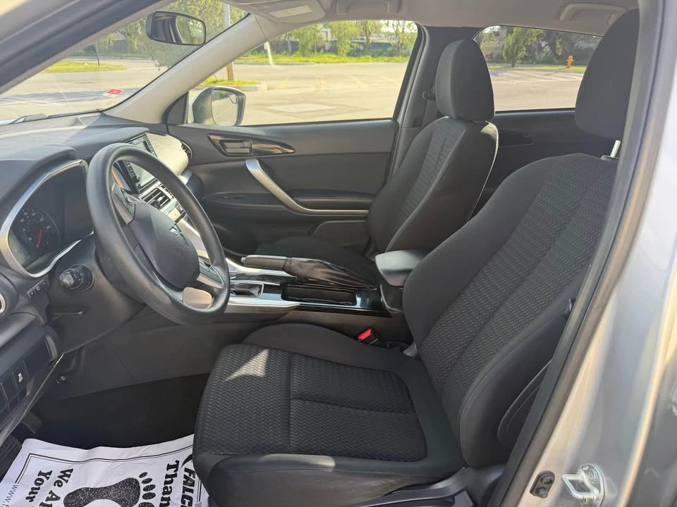 2019 Mitsubishi Eclipse Cross - Image 9 of 10