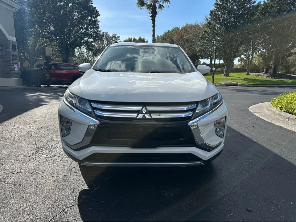 2019 Mitsubishi Eclipse Cross - Image 3 of 16