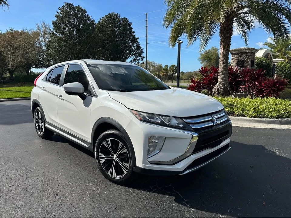 2019 Mitsubishi Eclipse Cross - Image 2 of 16