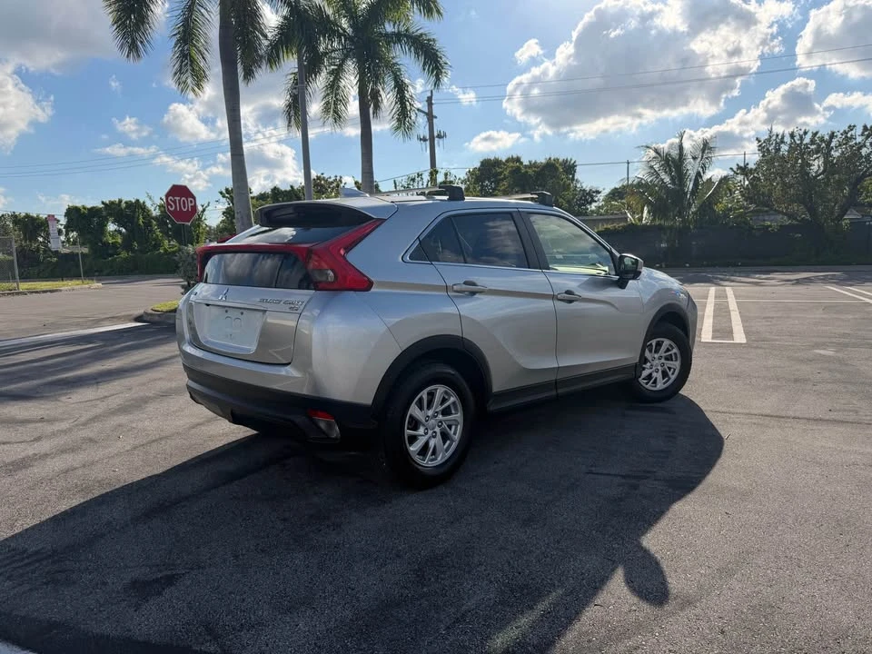 2019 Mitsubishi Eclipse Cross - Image 5 of 10