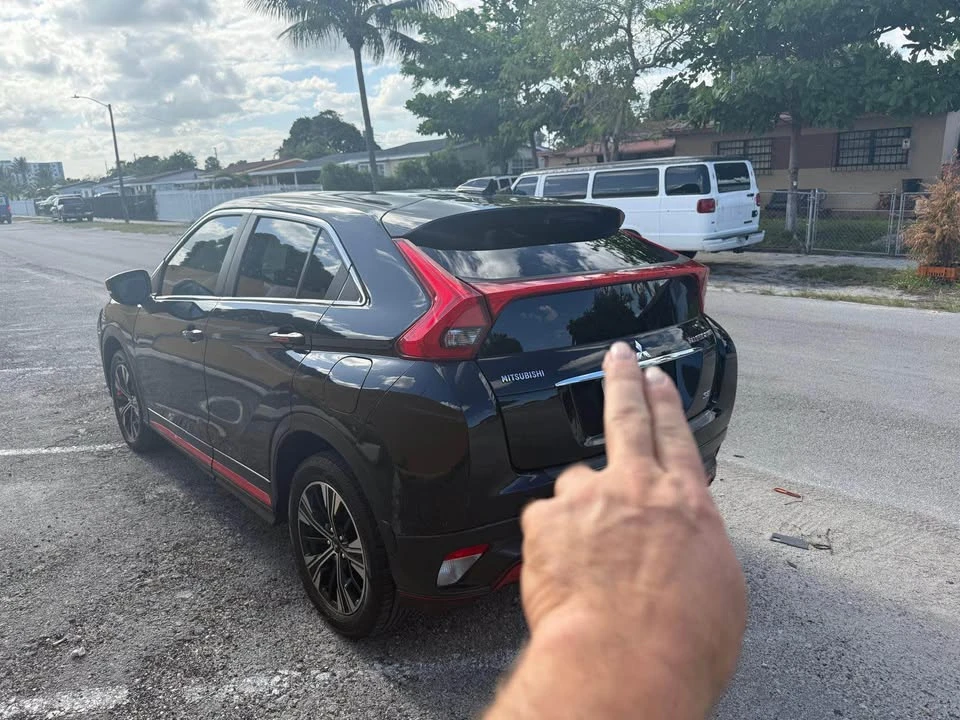 2019 Mitsubishi Eclipse Cross - Image 7 of 8