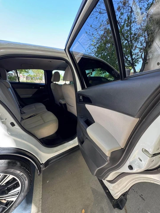2019 Mitsubishi Eclipse Cross - Image 11 of 14