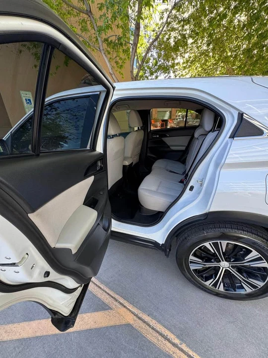 2019 Mitsubishi Eclipse Cross - Image 10 of 14