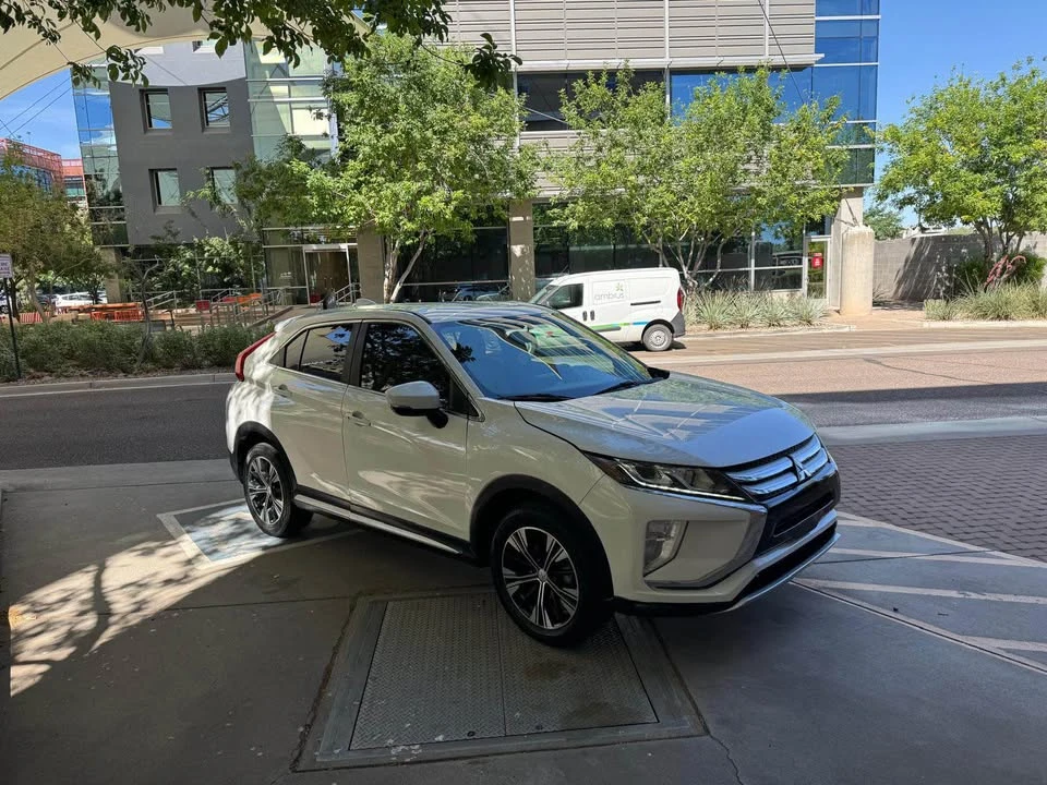 2019 Mitsubishi Eclipse Cross - Image 6 of 14