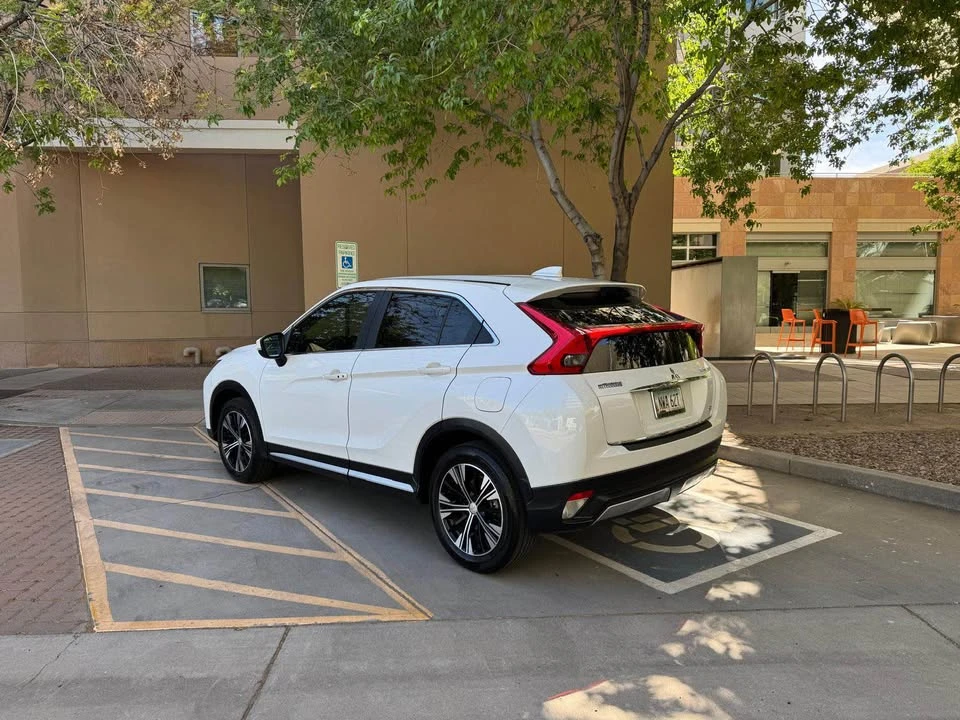 2019 Mitsubishi Eclipse Cross - Image 3 of 14