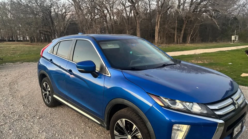 2019 Mitsubishi Eclipse Cross - Image 3 of 4