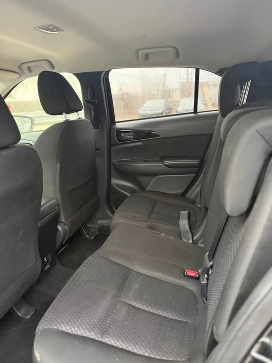 2019 Mitsubishi Eclipse Cross - Image 3 of 5