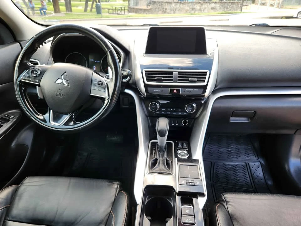 2019 Mitsubishi Eclipse Cross - Image 8 of 9