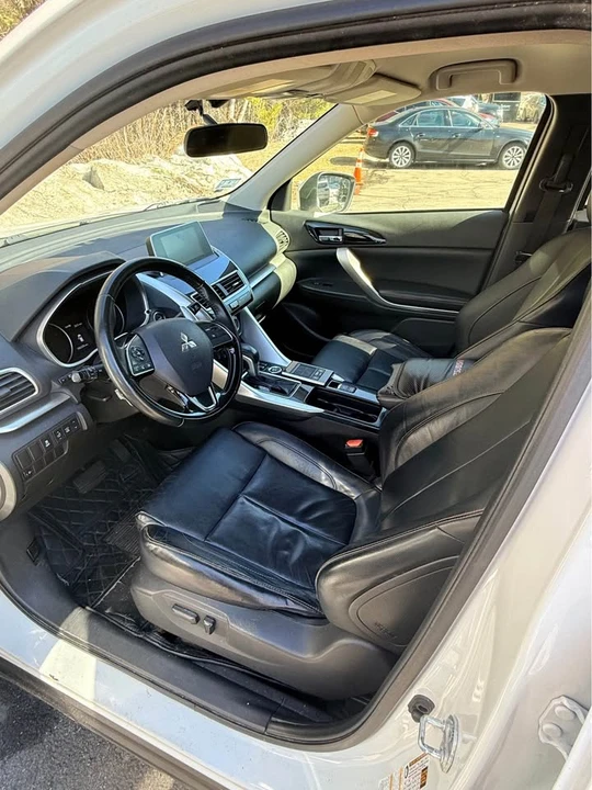 2019 Mitsubishi Eclipse Cross - Image 6 of 9