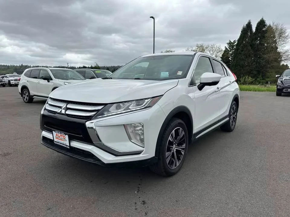 2019 Mitsubishi Eclipse Cross - Image 4 of 17