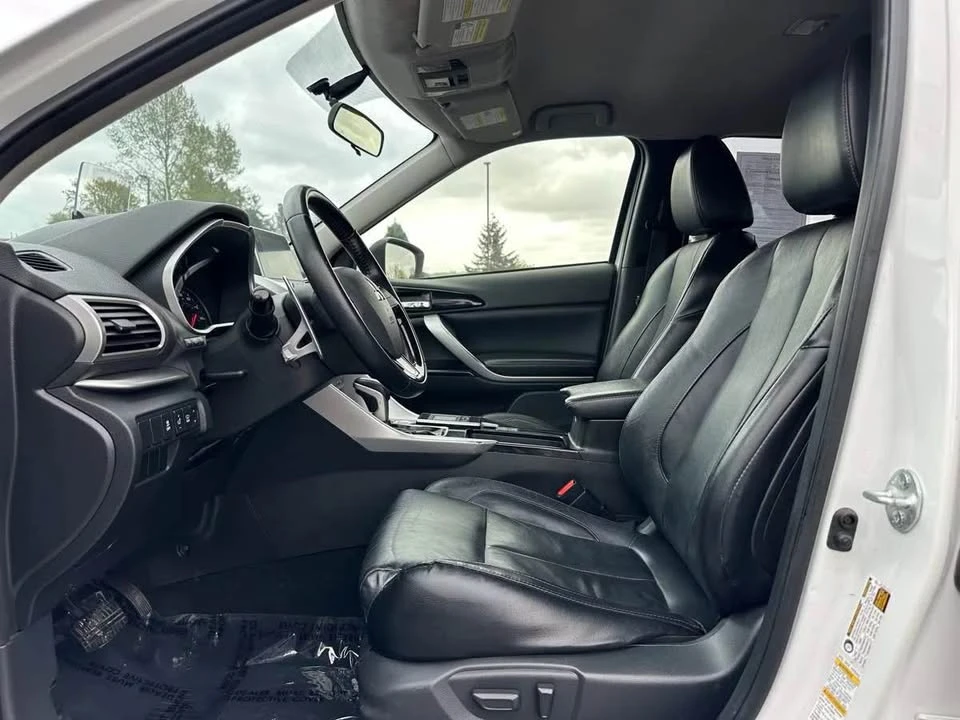 2019 Mitsubishi Eclipse Cross - Image 9 of 17