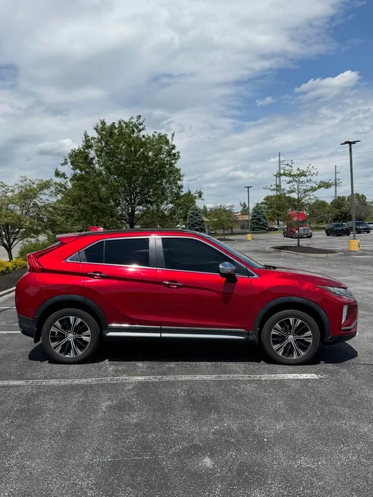 2019 Mitsubishi Eclipse Cross - Image 4 of 17