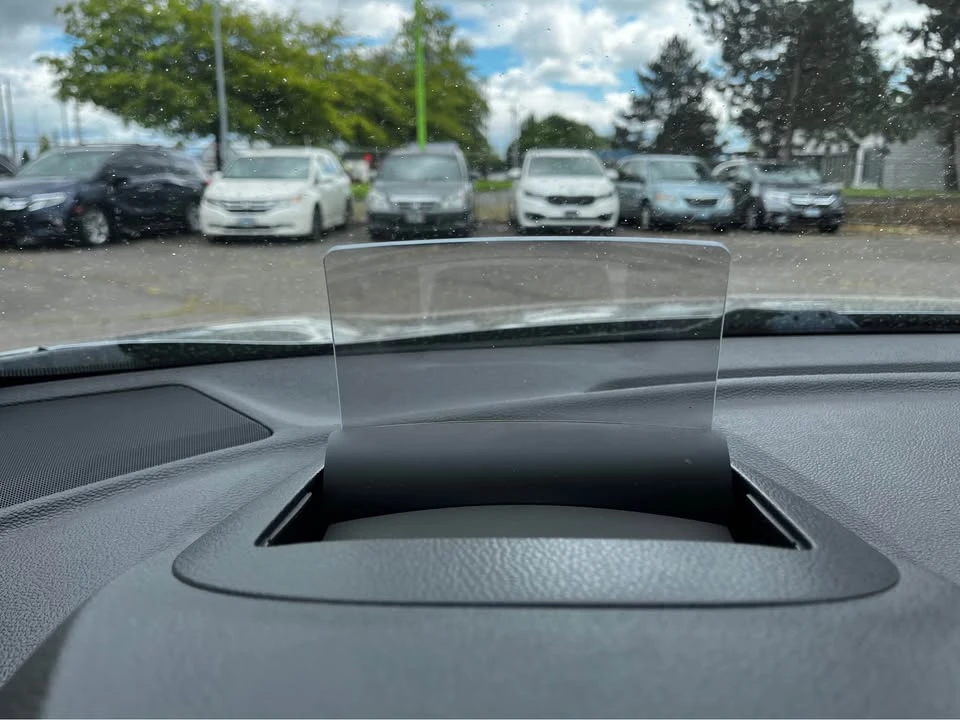 2019 Mitsubishi Eclipse Cross - Image 13 of 18