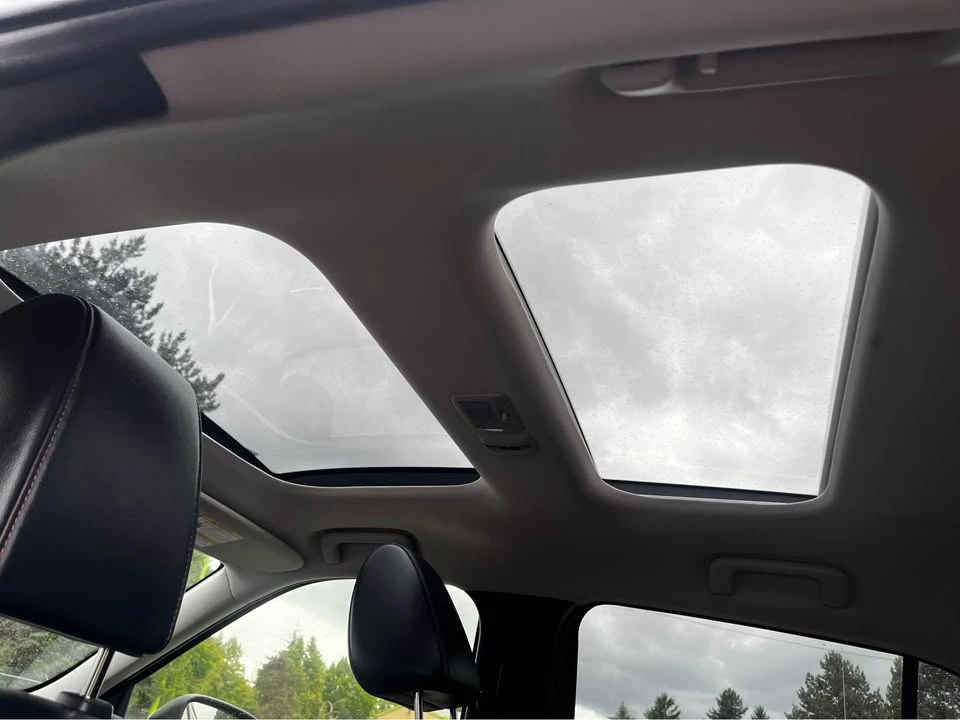 2019 Mitsubishi Eclipse Cross - Image 9 of 18