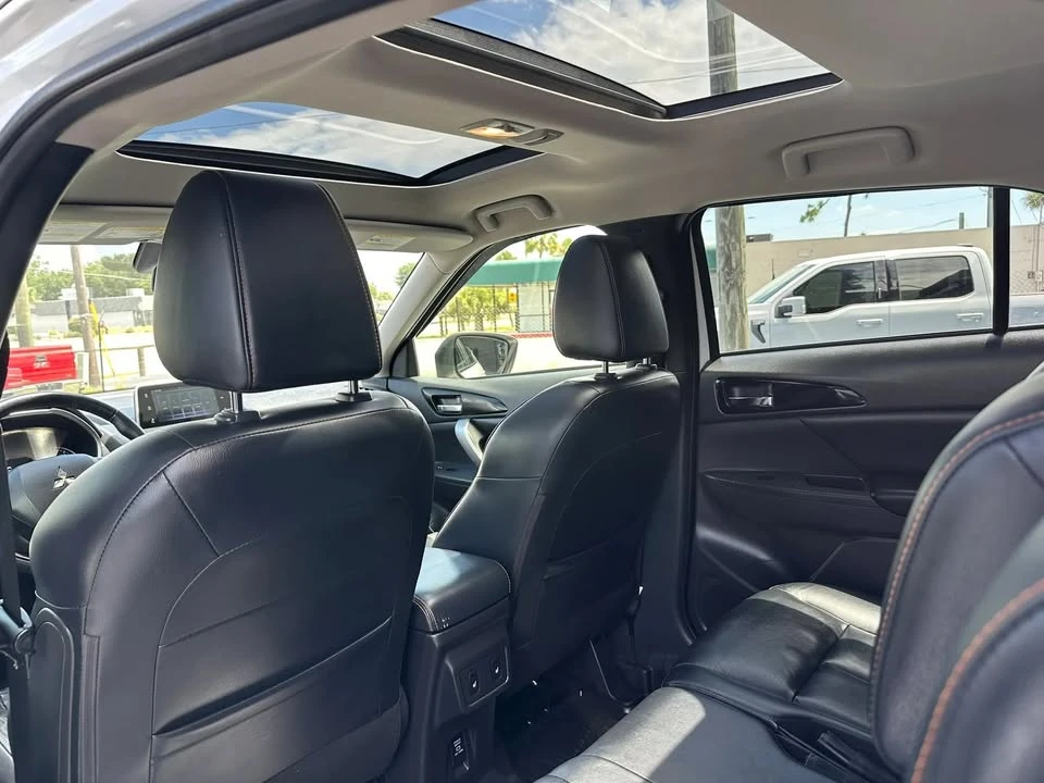 2019 Mitsubishi Eclipse Cross - Image 7 of 10