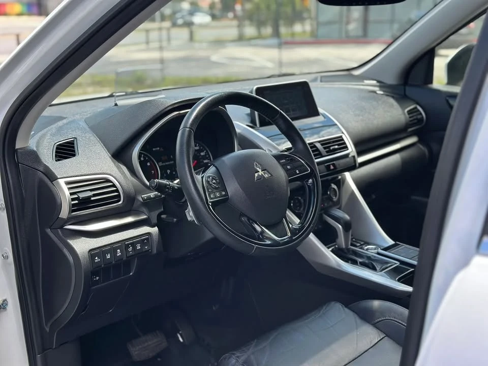 2019 Mitsubishi Eclipse Cross - Image 6 of 10