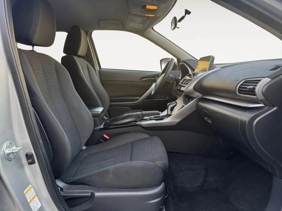 2019 Mitsubishi Eclipse Cross - Image 7 of 9