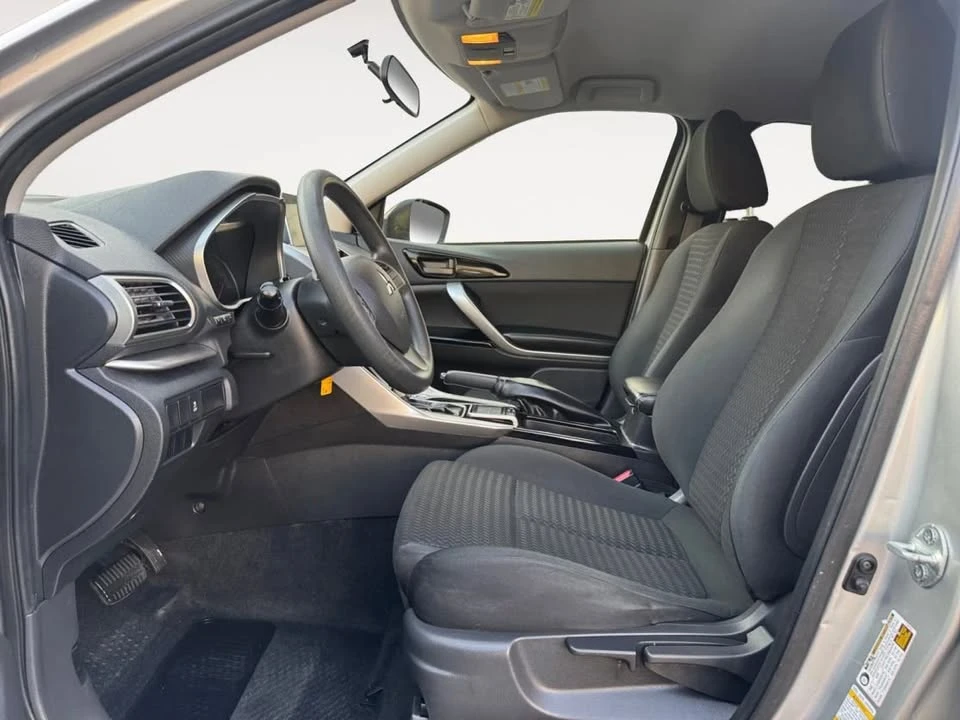 2019 Mitsubishi Eclipse Cross - Image 4 of 9