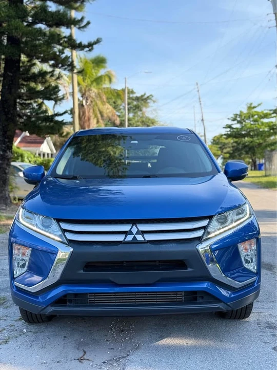 2019 Mitsubishi Eclipse Cross - Image 8 of 10