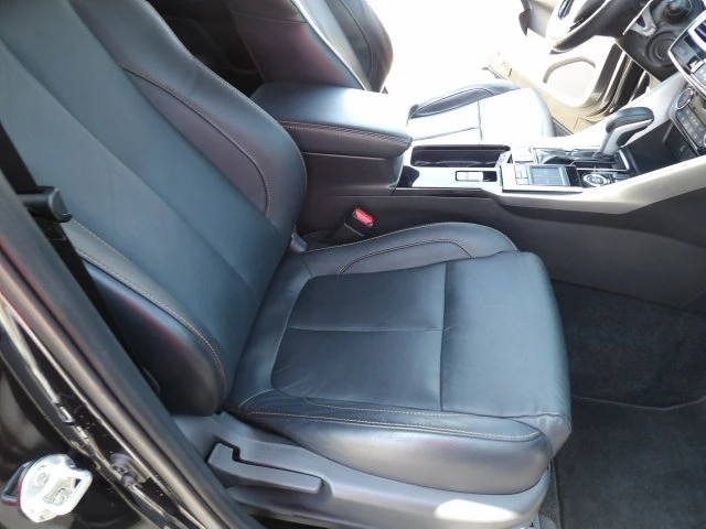 2019 Mitsubishi Eclipse Cross - Image 17 of 20