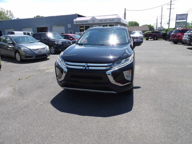 2019 Mitsubishi Eclipse Cross - Image 2 of 20