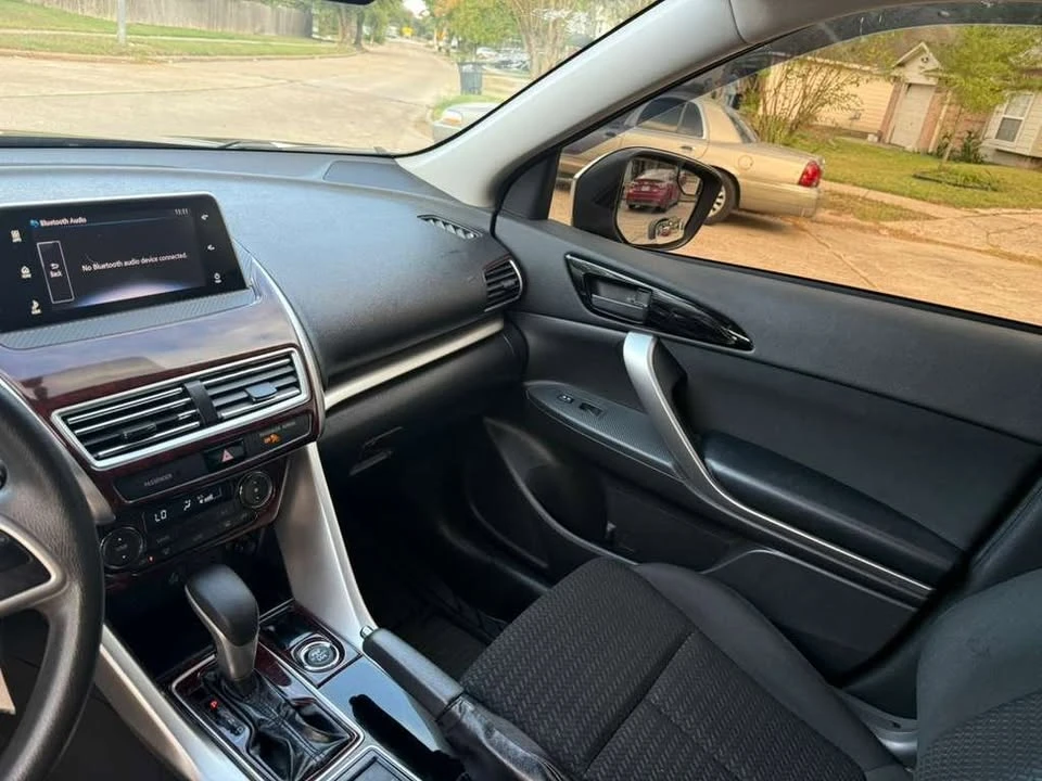 2019 Mitsubishi Eclipse Cross - Image 12 of 15