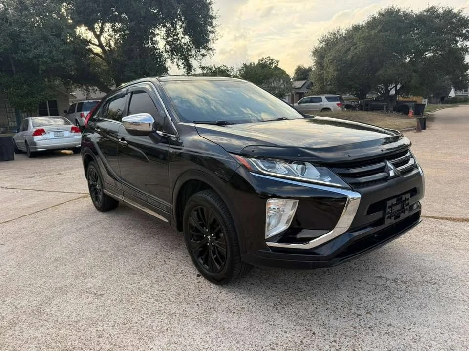 2019 Mitsubishi Eclipse Cross - Image 3 of 15