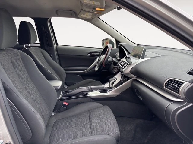 2019 Mitsubishi Eclipse Cross - Image 9 of 19