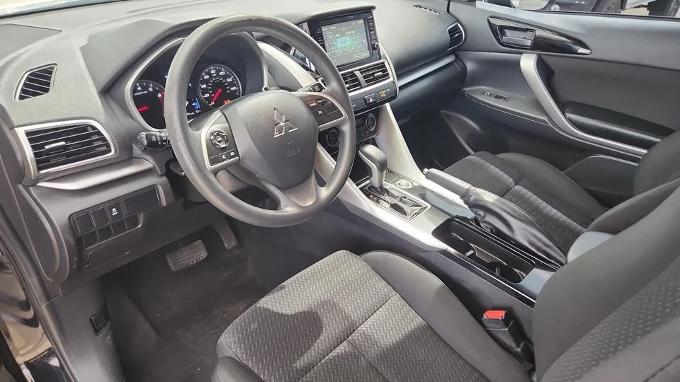2019 Mitsubishi Eclipse Cross - Image 9 of 20