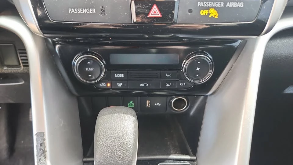 2019 Mitsubishi Eclipse Cross - Image 14 of 20