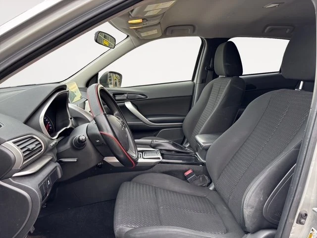 2019 Mitsubishi Eclipse Cross - Image 9 of 20