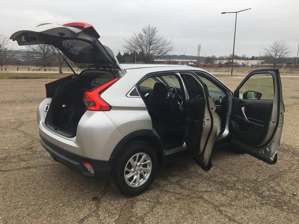 2019 Mitsubishi Eclipse Cross - Image 7 of 17