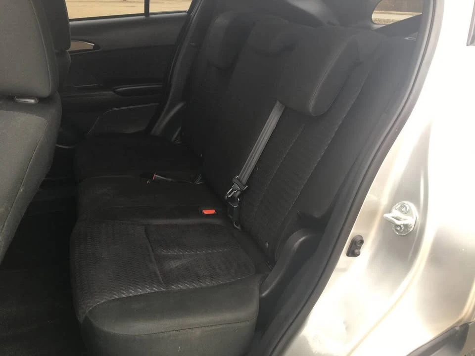 2019 Mitsubishi Eclipse Cross - Image 11 of 17